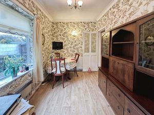 Dining Room- click for photo gallery